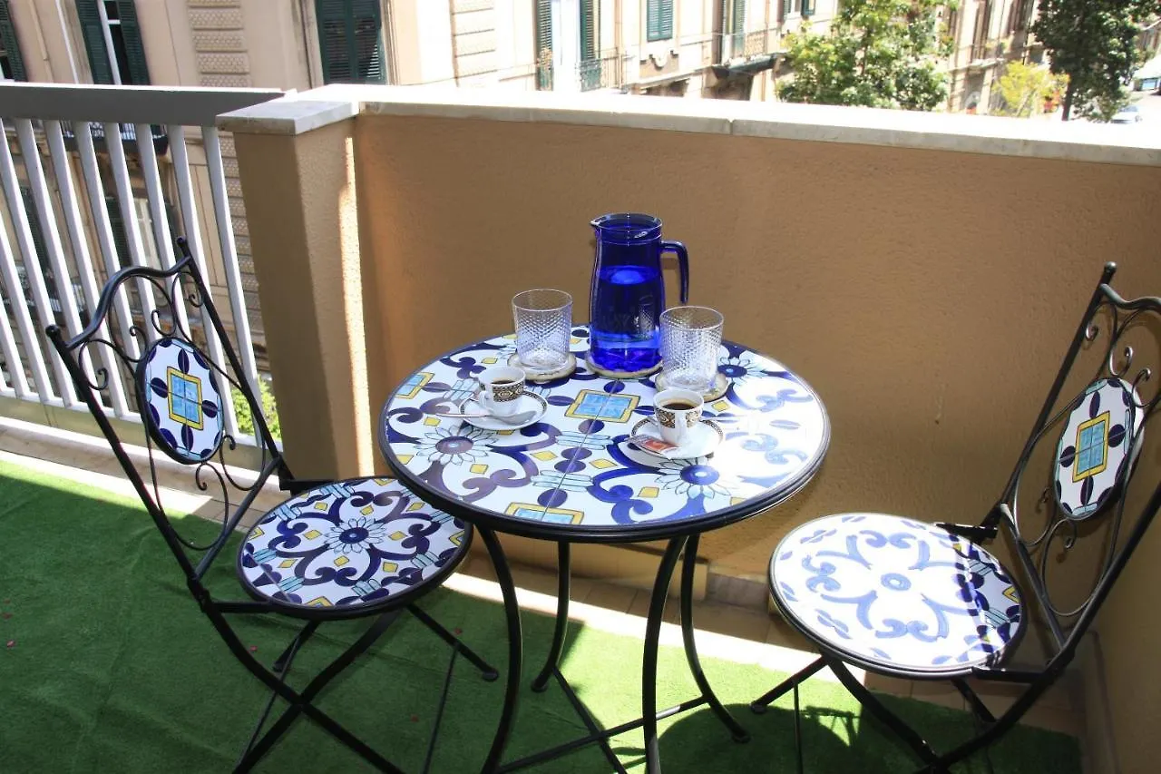 B&B Alexander-Room And Breakfast Palermo Italia