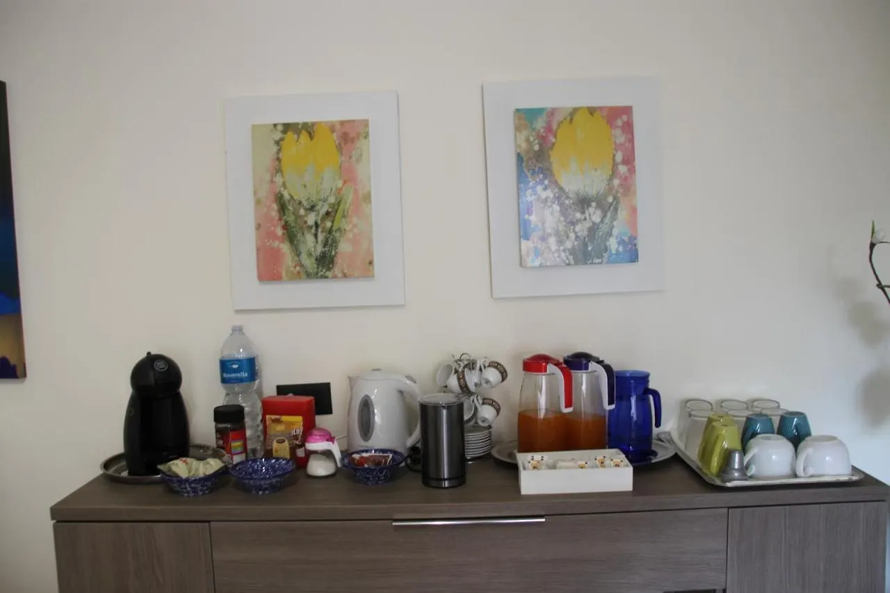 B&B Alexander-Room And Breakfast Palermo Italia